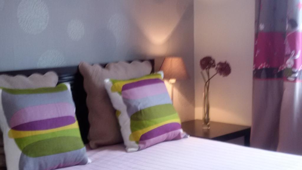 Appartement Proche Hippodrome Caen Szoba fotó